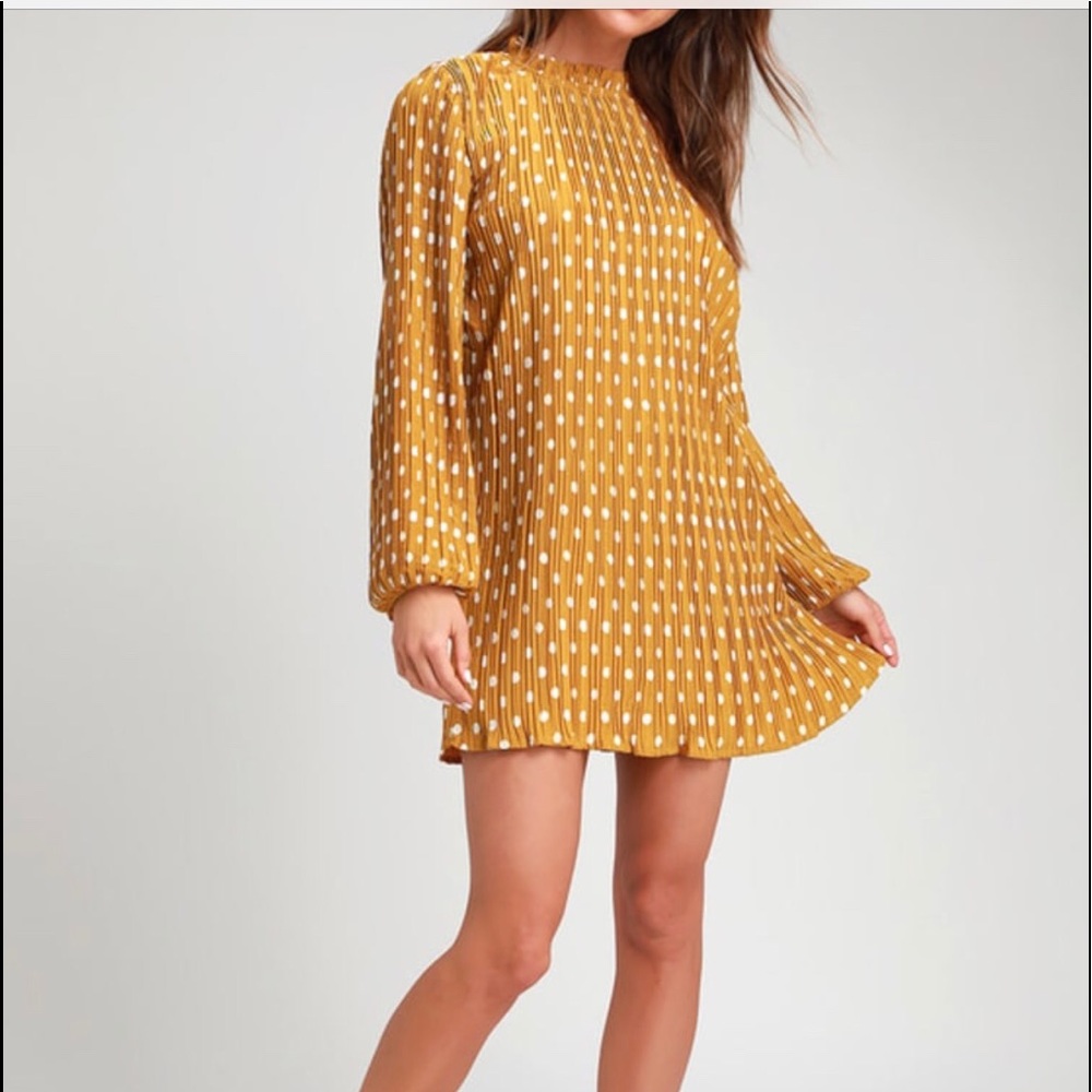 Women’s Polka Dot Shift Dress